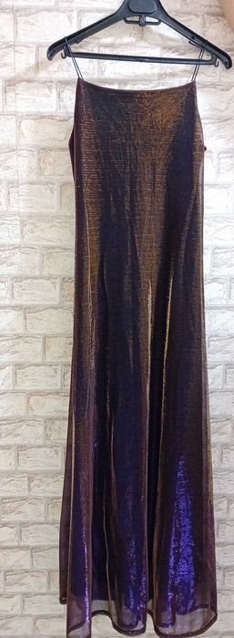 Продавам елегантна рокля