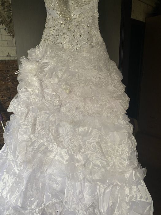 Свадебное платье