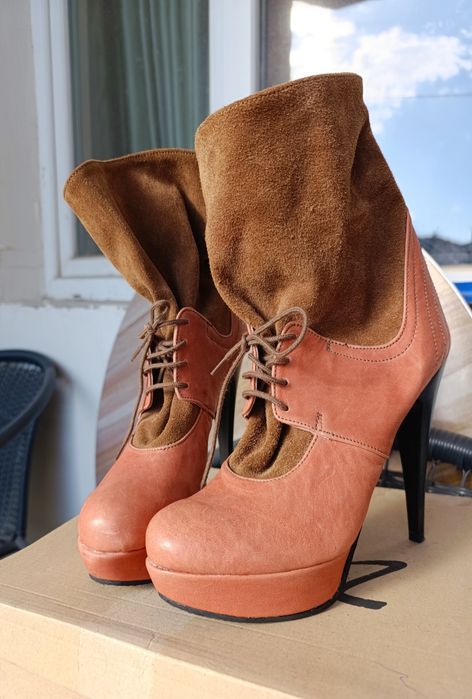 Боти от естествена кожа и велур Balenciaga