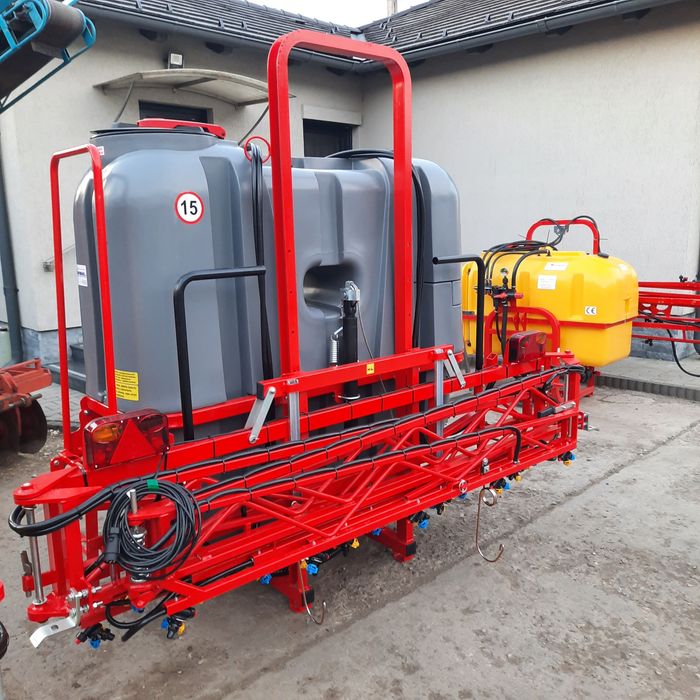 Maşina de erbicidat, Inştalație de erbicidator 1000L/15M