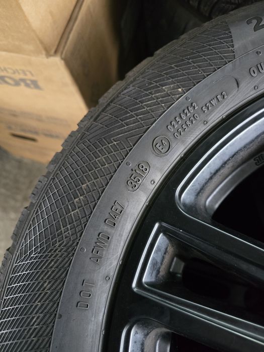 4 Броя 205/60/16 Continental 2x7,8mm 2x5,6mm