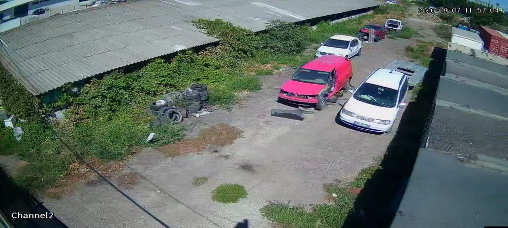 Vând sau închiriez teren+hala 3200mp aproape de strada Focșani (Chercea)preț 148000€