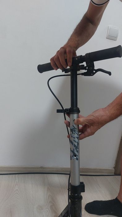 Vand 2 trotinete Oxelo, stare buna