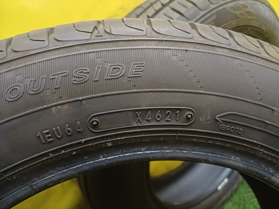 Шины 165/65 R15 Dunlop пара.