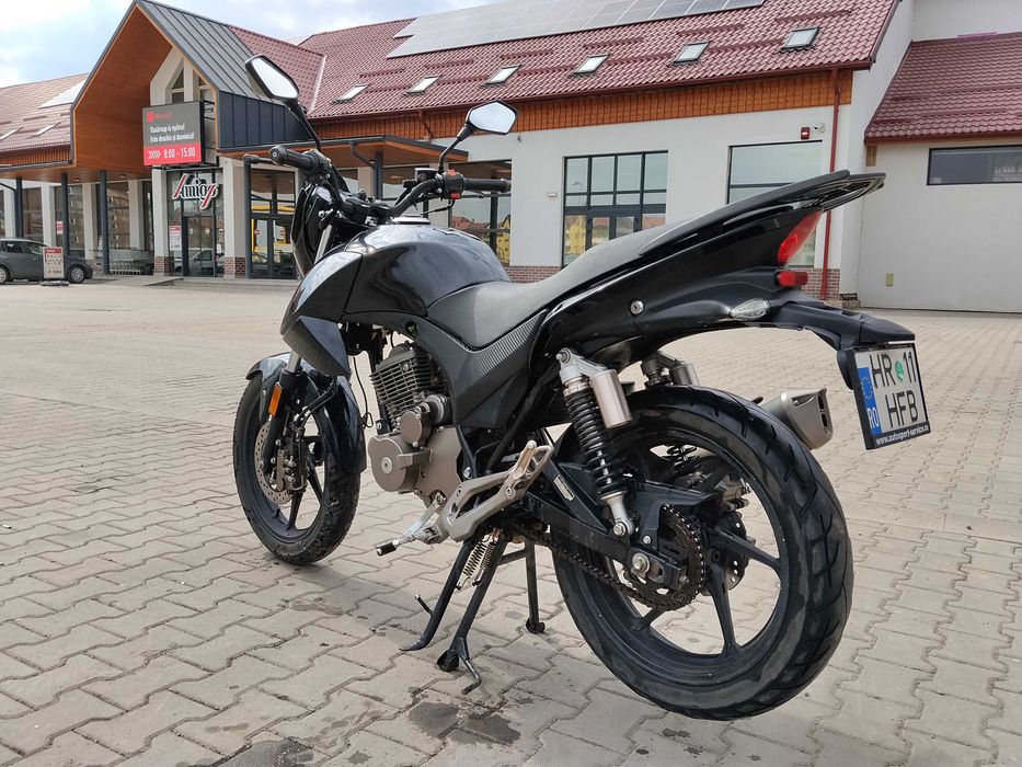 Motocicleta Daytona Monster 125 A1