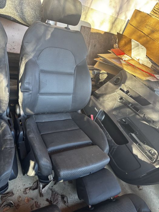Interior textil Audi A6 C6 limuzina cu fete de usi Bose echipate