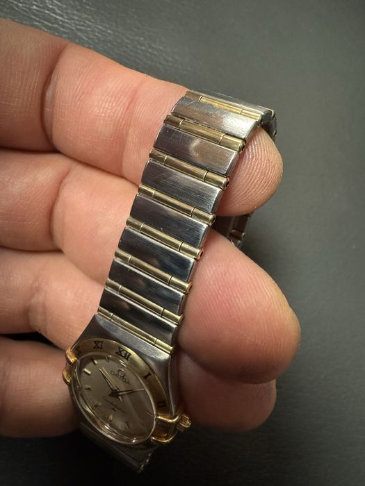 Omega Constellation оригинален швейцарски часовник 18к злато и стомана