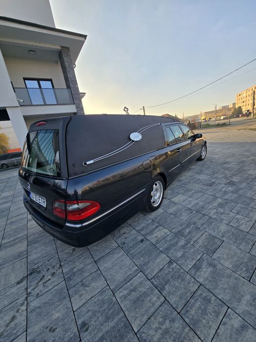 Dric funerar Mercedes-Benz