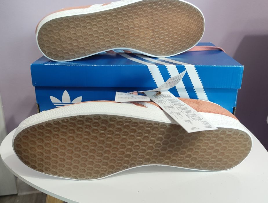 Нови Adidas ORIGINALS Gazelle 43 1/3