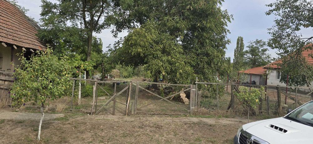 PROPRIETAR VAND 2 TERENURI intravilane - loc. CALACEA, Timis