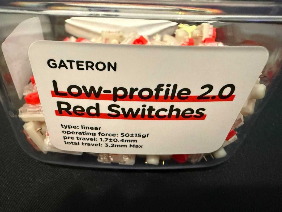 Tastatura NuPhy Air75 v2 + Extra NuFolio v3 Cover + Extra Red Switches