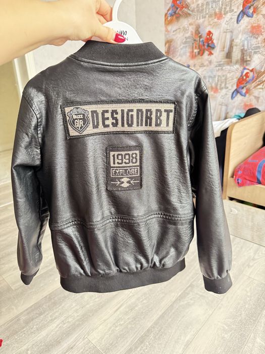 Продам кожанную куртку