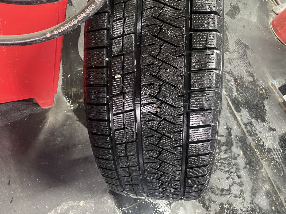 Продам резину Ttiangle на 20 пости новая