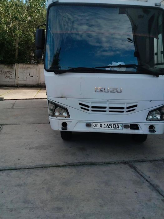 Isuzu sotiladii.