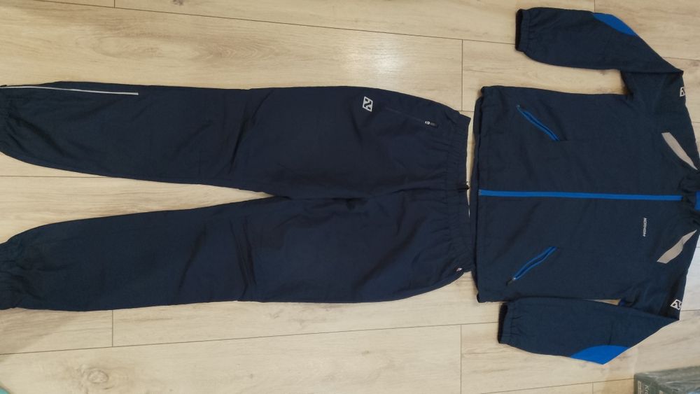 Мъжки  анцуг  XL