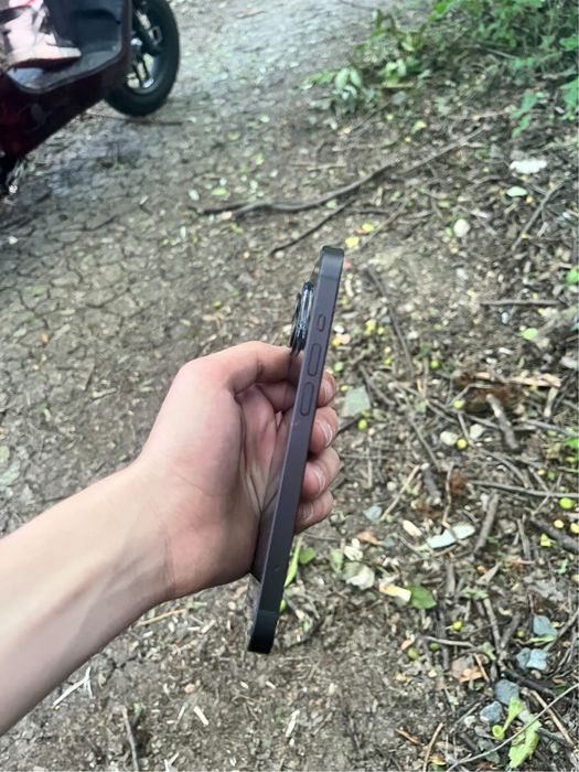 Iphone 14 perfect funtional schimb cu kukirin g2 max/g4 sau alta trotineta electrica puternica
