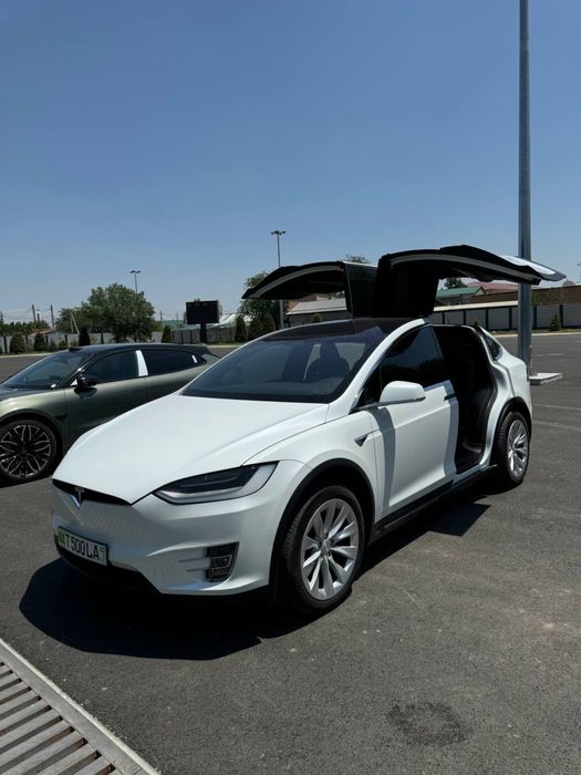 Tesla model X ludicrous performance