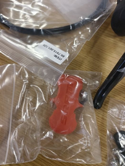 SRAM Force 22 DoubleTap 1/2x11 Хидравлични спирачки - Плосък монтаж