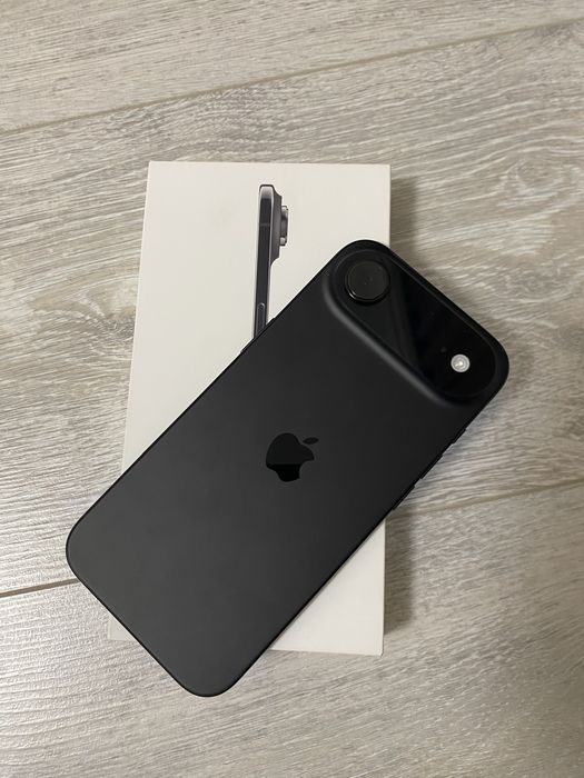 Продам айфон 17air