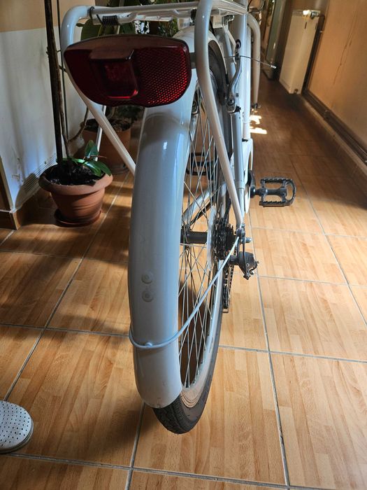 Vand bicicleta de oras pentru dama