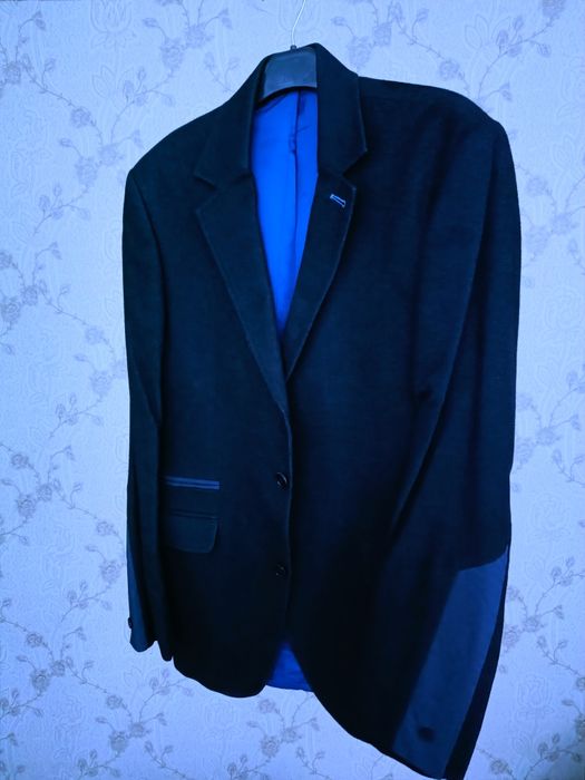 Мужской пиджак (костюм).