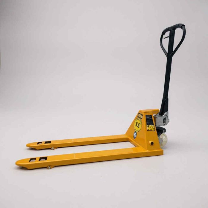 Палетни колички 3000кг за английски палета / скари