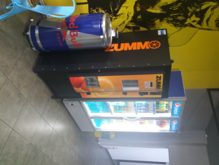 Automate fresh de portocale ZUMMO Z10 si ZUMMO ZV25 – Aparate vending