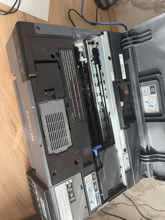 EPSON L8050 Принтер сатылады почти Новый