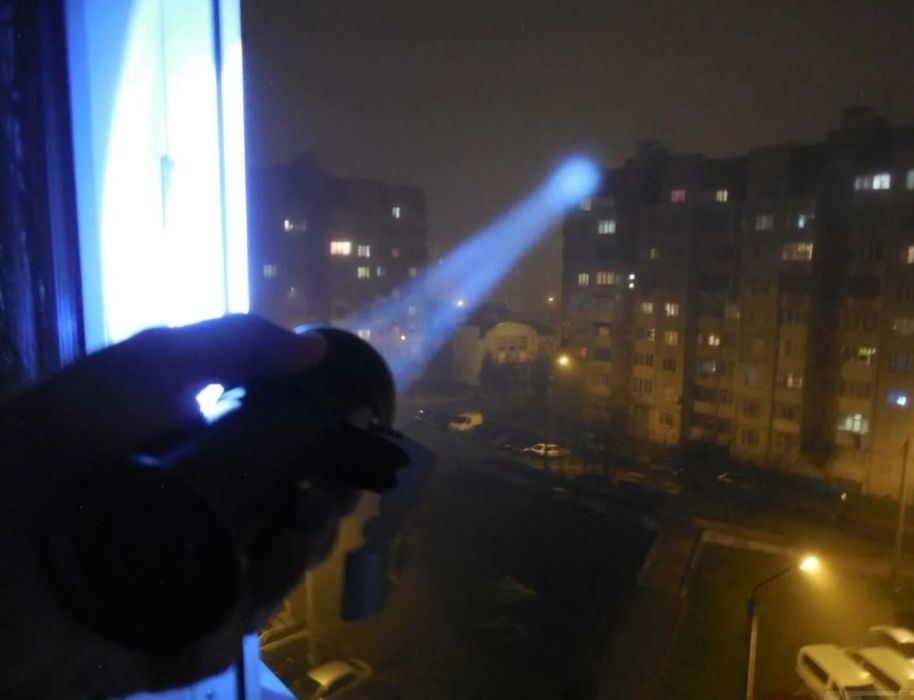 Очень мощный электрофонарь