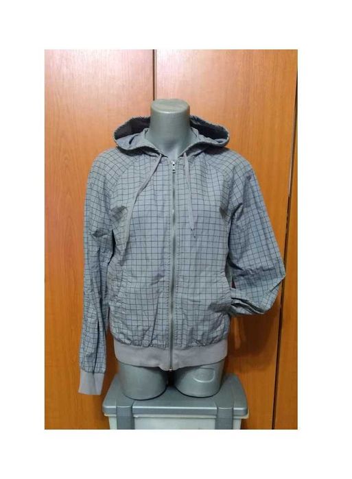 Jacheta/Geaca subtire antivant H&M Divided UK, gri cu gluga+buzunare