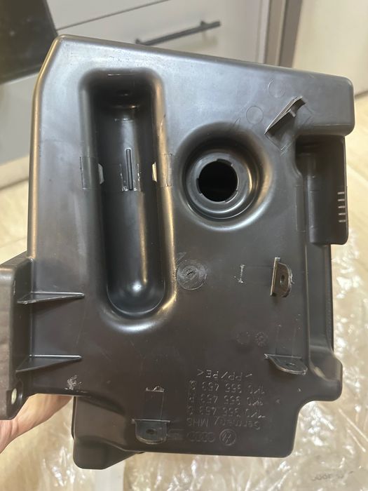 Казанче за течност за чистачки Шкода Октавиа 2