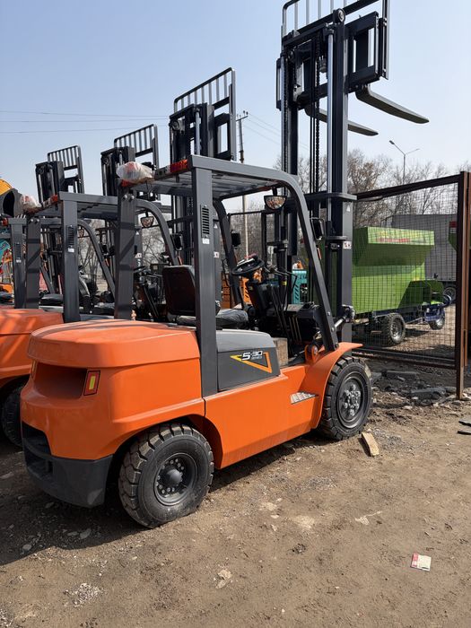 Вилочный погрузчик кара лонкинг