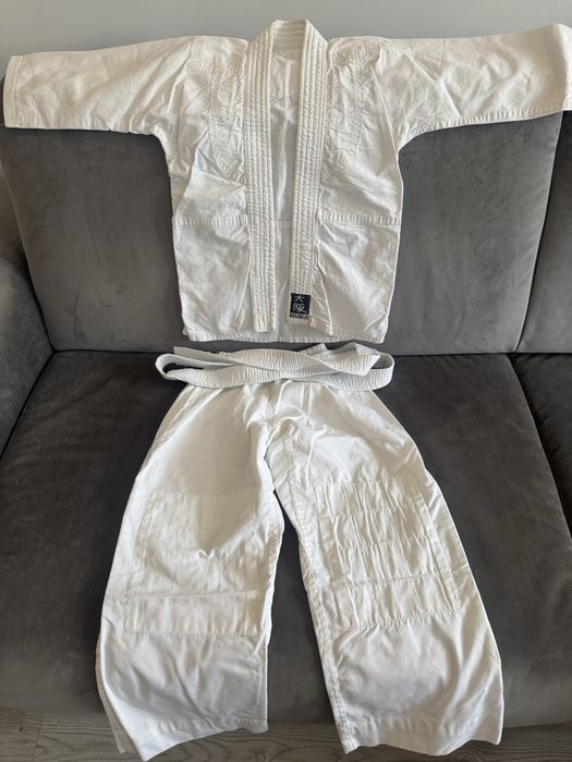 Форма для каратэ на 4-6 лет