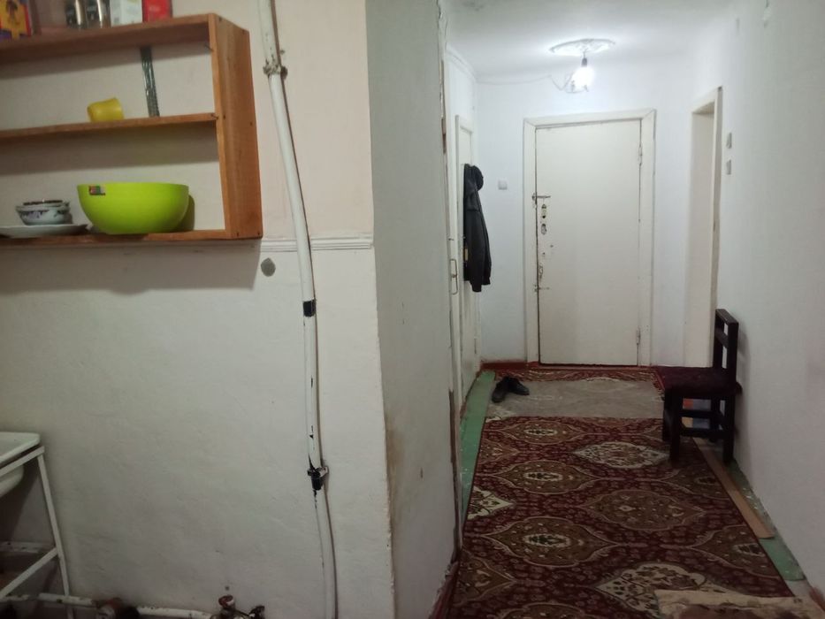 1 комнаталы квартира сатылады.