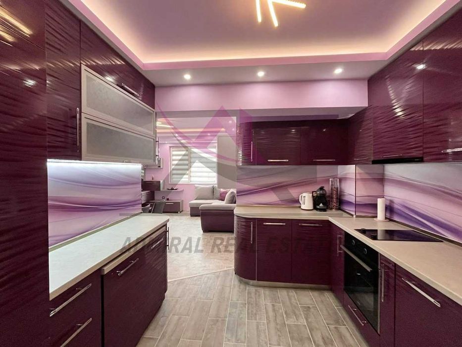 Дава се под наем Тристаен апартамент в Варна, Кайсиева градина - 105 кв.м за 575 € - Снимка #1