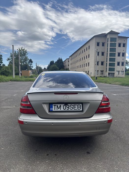 MERCEDES-BENZ E-Class 2003 — imagine 4