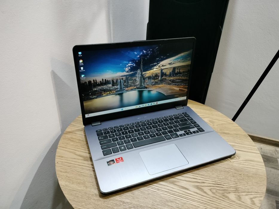 Asus Vivobook Ryzen 5