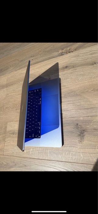 MacBook Pro 16" Space Gray M1 Pro 32GB RAM 1TB SSD
