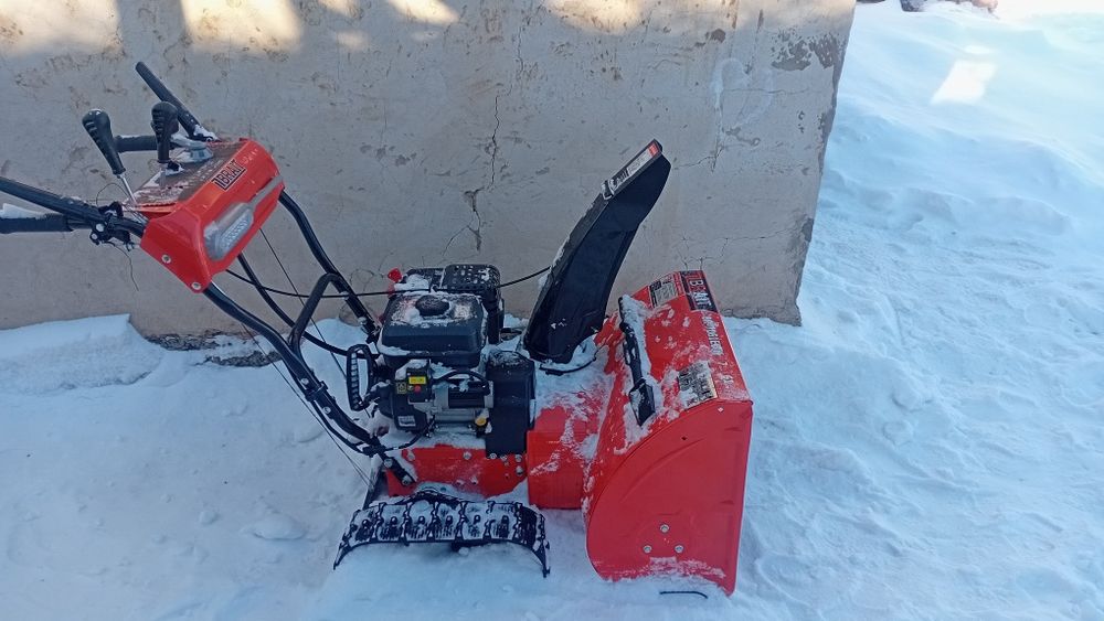 Қар күрейтін техника