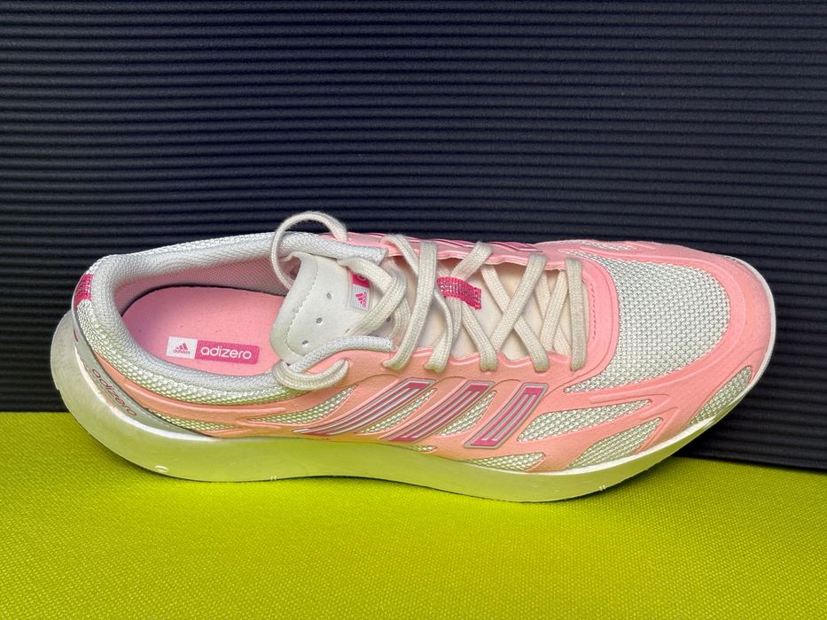 Vând ADIDAS ADIZERO ARUKU , mărimea 43 1/3 , unisex , noi