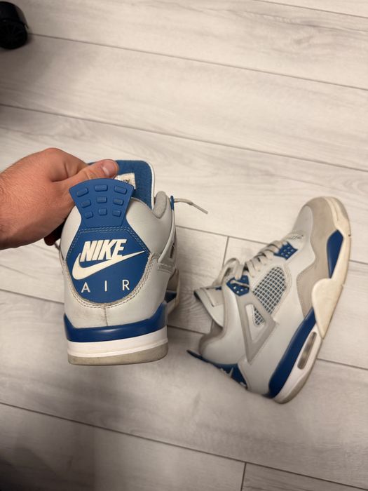Nike Air Jordan 4 Retro –grey and blue