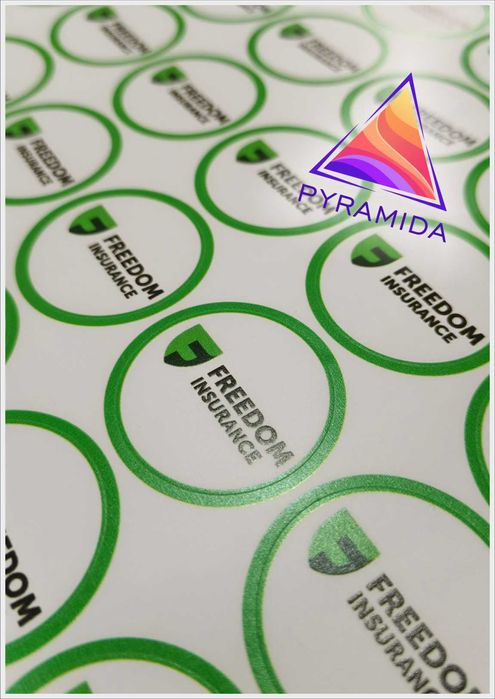 Изготовление стикеров на виниловой пленке (УФ-печать)