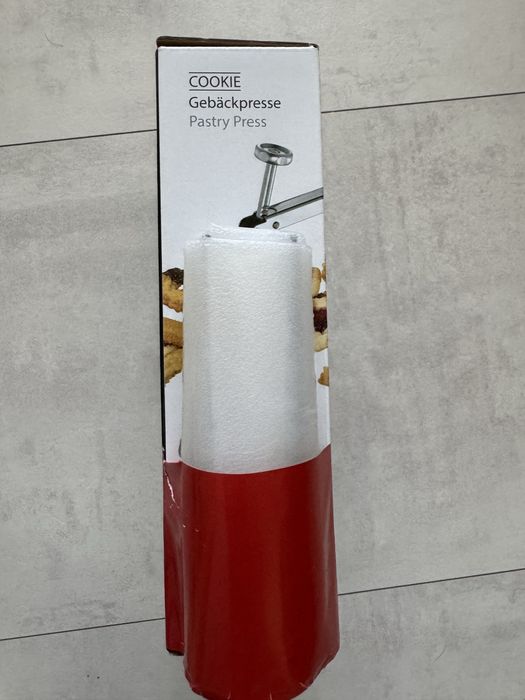 Метален сладкарски шприц GEFU COOKIE + силиконова подложка за печене