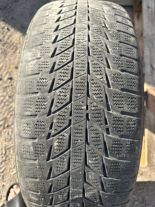 Шины  215/55R17 (8шт)