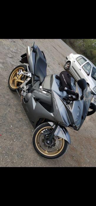 Vand Honda VFR 800 Vtec