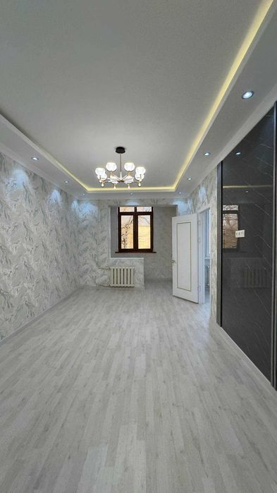 Продается квартира в Яшнабадском районе Авиасозлар-3, 2х ком 3-этаж