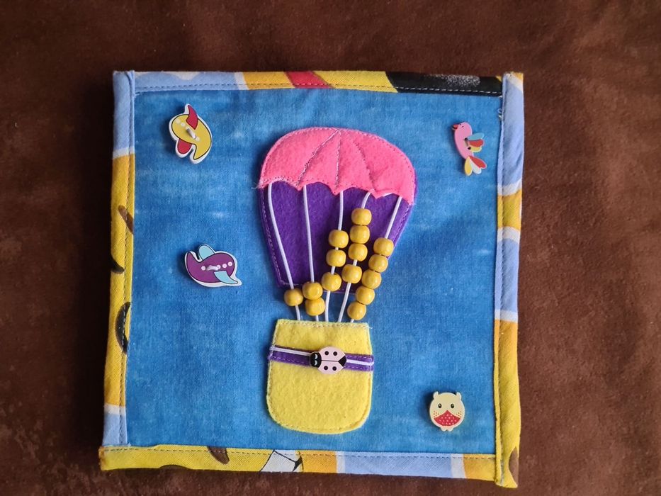 Тиха книжка Монтесори