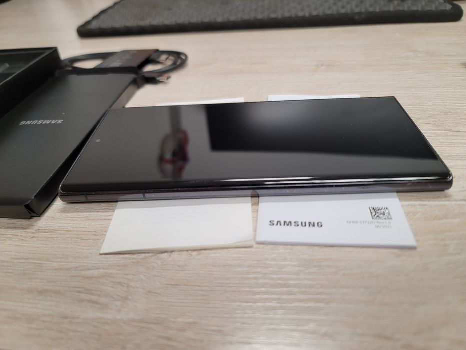 Продам Samsung S22 ultra 128gb