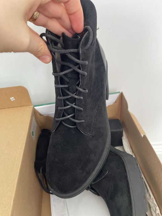 Ghete negre marimea 37