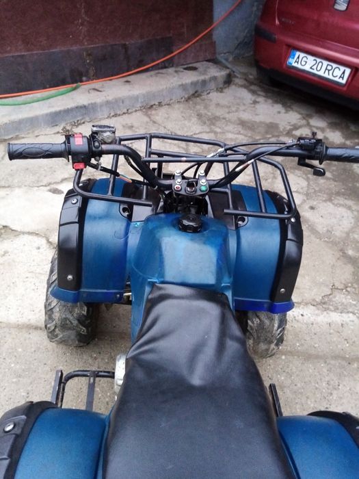 Vând atv sau schimb